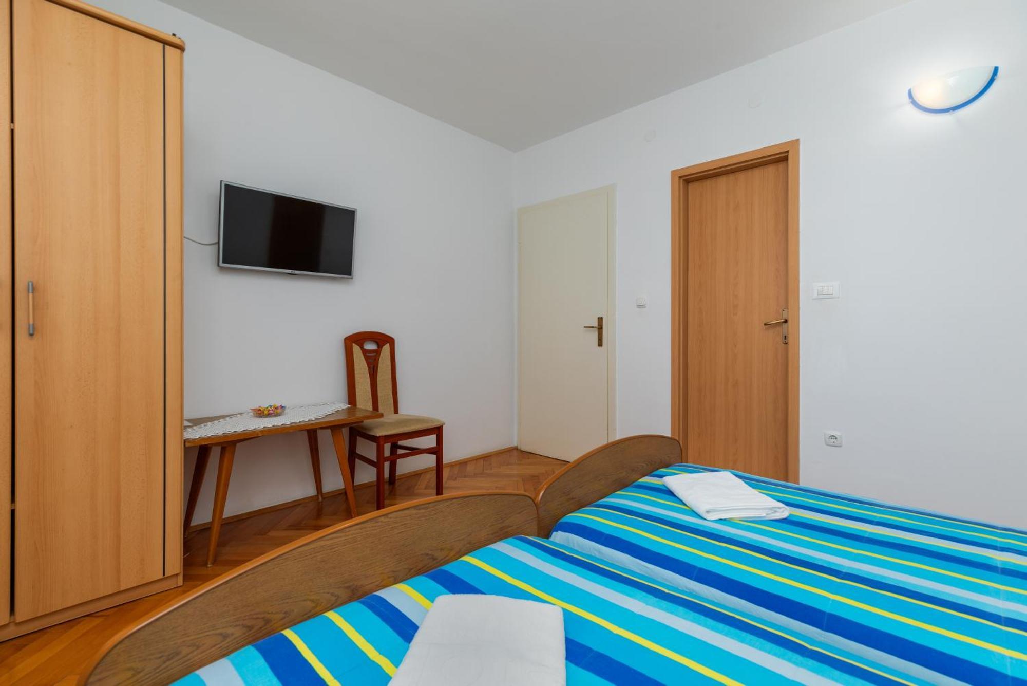 Apartments With A Parking Space Omis - 2745 Oda fotoğraf